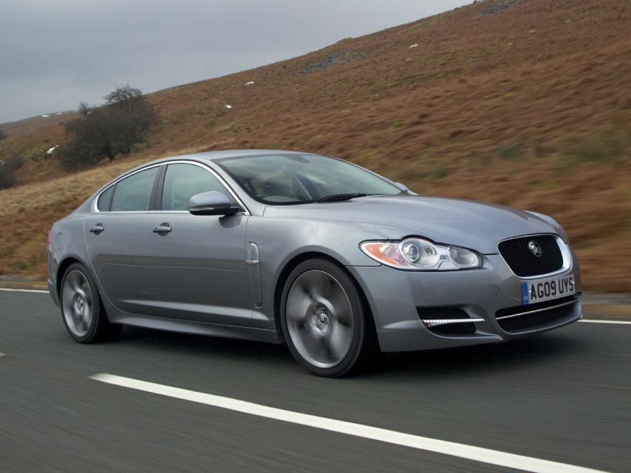  Jaguar XF Diesel S Option Pack 2010 года  (UK) (фото 5 из 13)